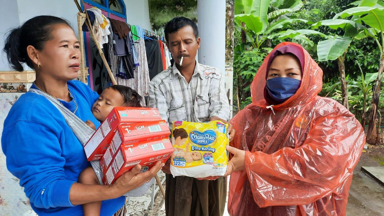 Rektor Universitas Jember, Kunjungi warga Penyintas Erupsi Semeru